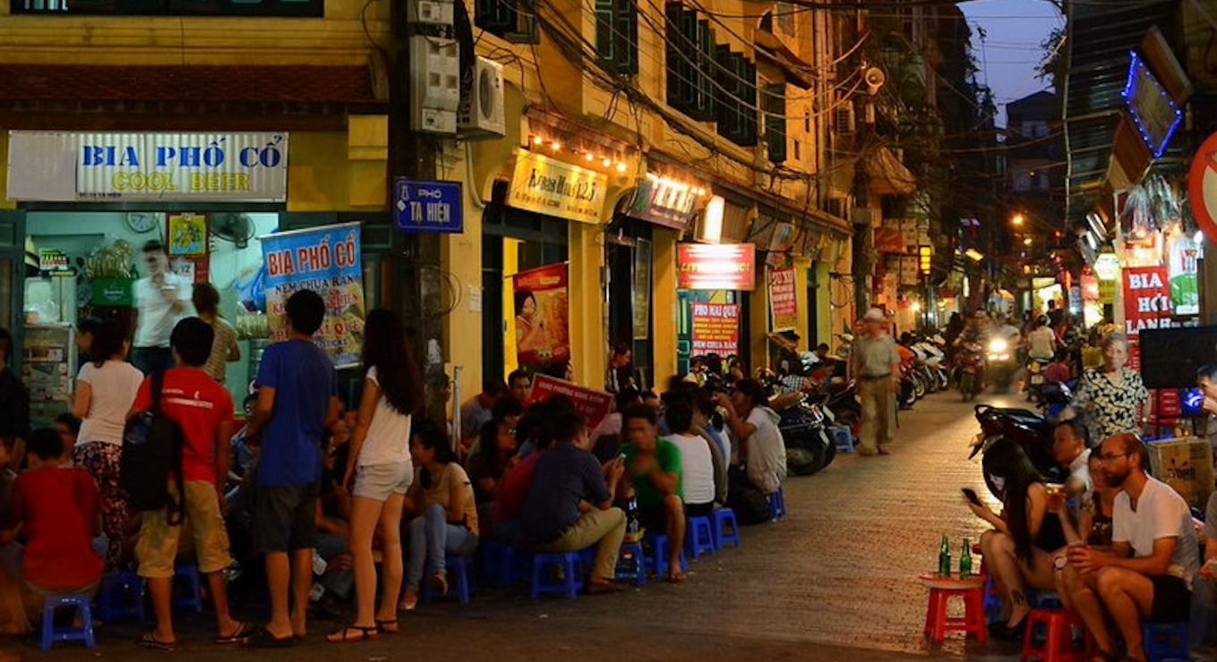 Explore Vietnamese beer culture