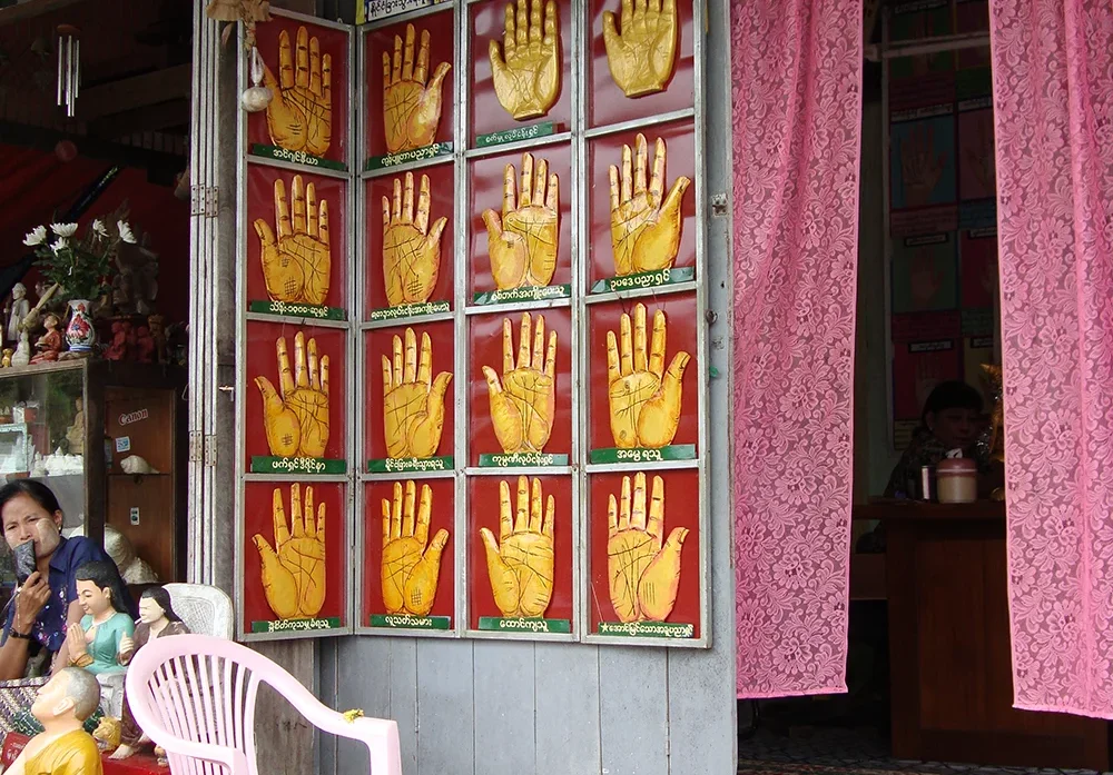 Where-Buddhism-Meets-Wellness-A-Day-in-Yangon-2